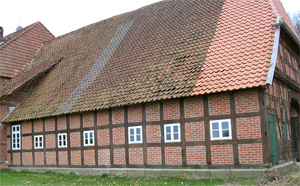 Denkmalgesch�tztes Fachwerkhaus (Klick vergr�&szlig;ert)